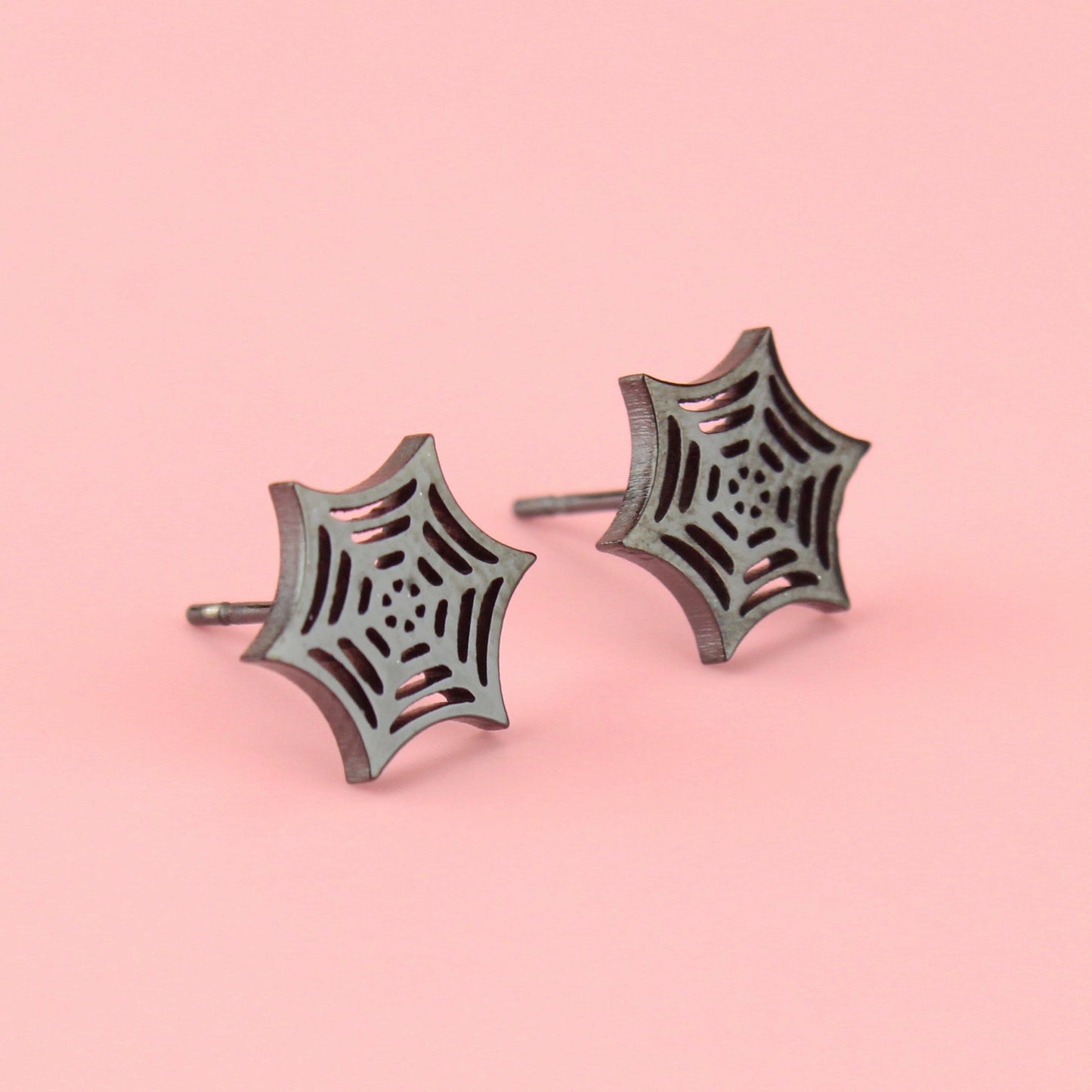 Spider Web Stud Earrings (Black)